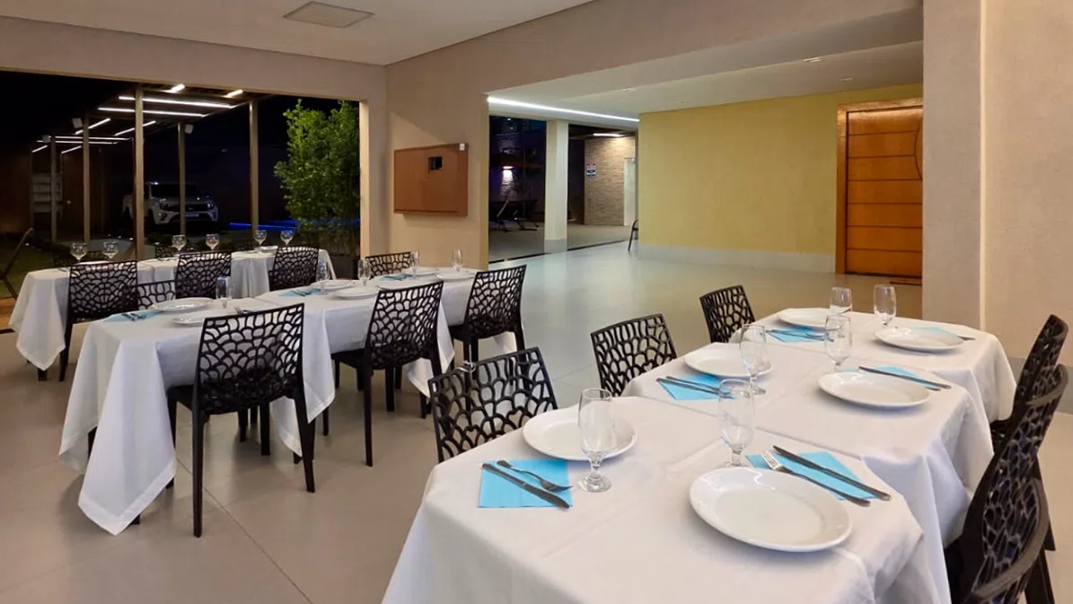 vista do salao para area externa Lumma Festas e Eventos em Goiania